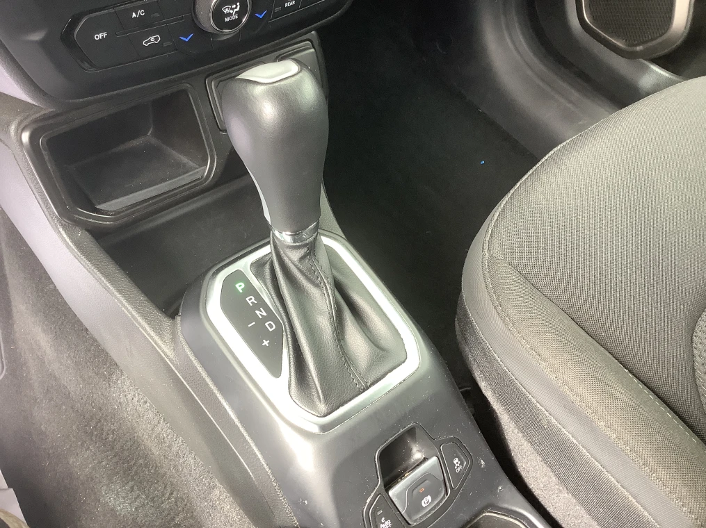 Jeep RENEGADE 1.5 Turbo T4 130 ch BVR7 e-Hybrid Summit