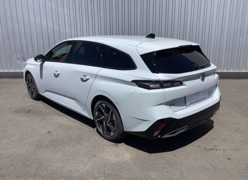 Peugeot 308 SW Hybrid 145 e-DCS6 Allure