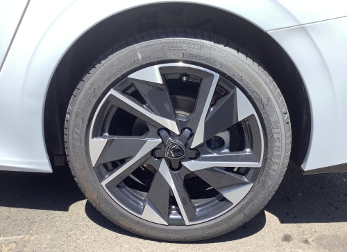 Peugeot 308 SW Hybrid 145 e-DCS6 Allure