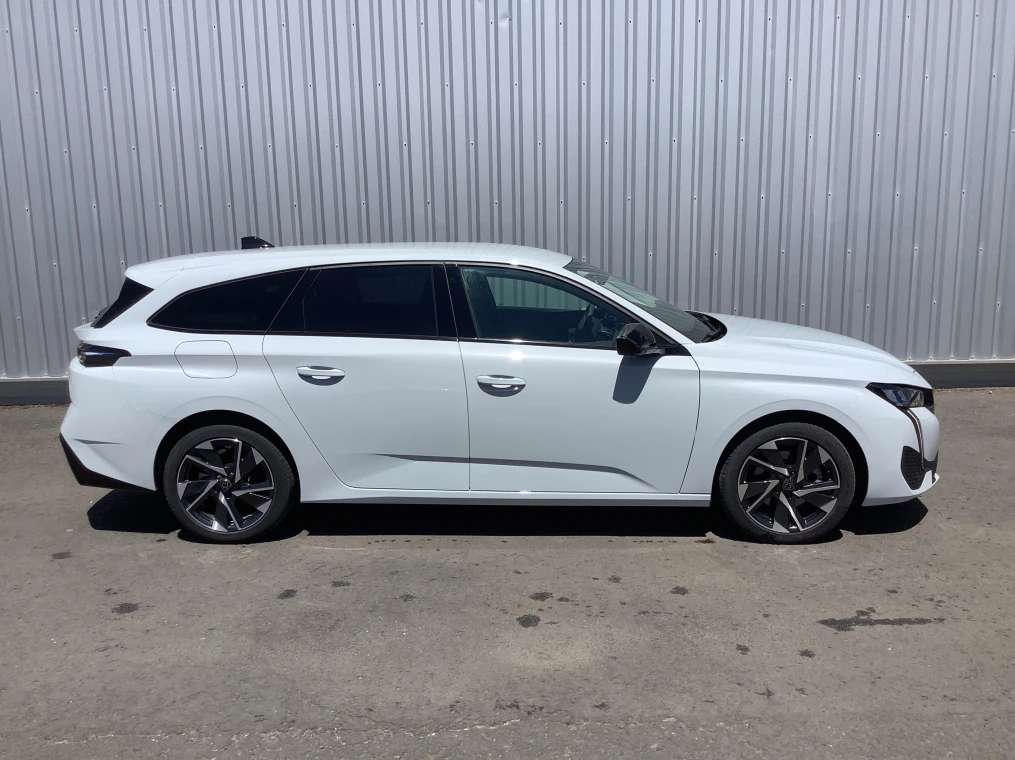 Peugeot 308 SW Hybrid 145 e-DCS6 Allure