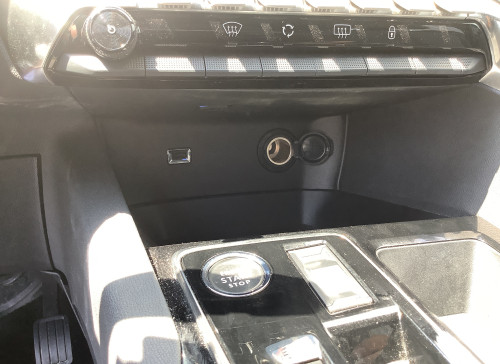 Peugeot 3008 Hybrid 180 e-EAT8 Allure Pack