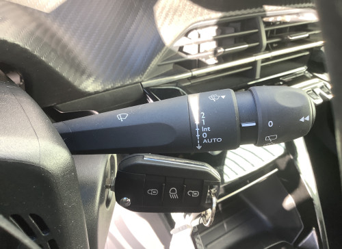 Peugeot 2008 Nouveau 100 S&S BVM6 Allure