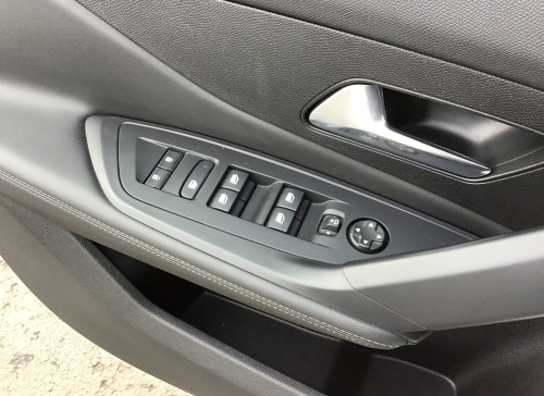 Peugeot 308 Nouvelle PureTech 130ch S&S EAT8 Allure