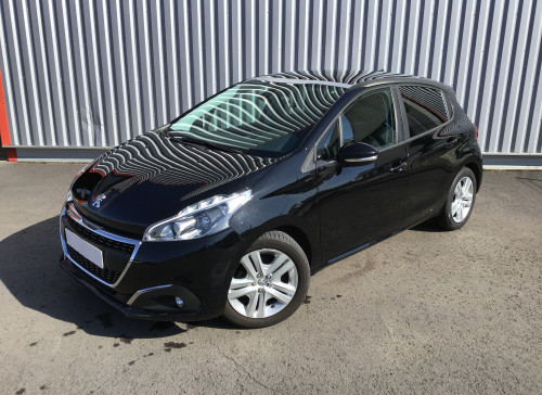 Peugeot 208 PureTech 82ch S&S BVM5 Signature
