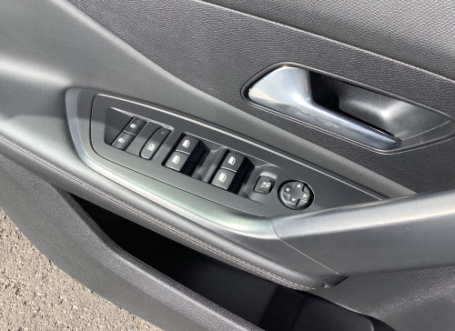 Peugeot 308 SW Hybrid 136 e-DCS6 Allure