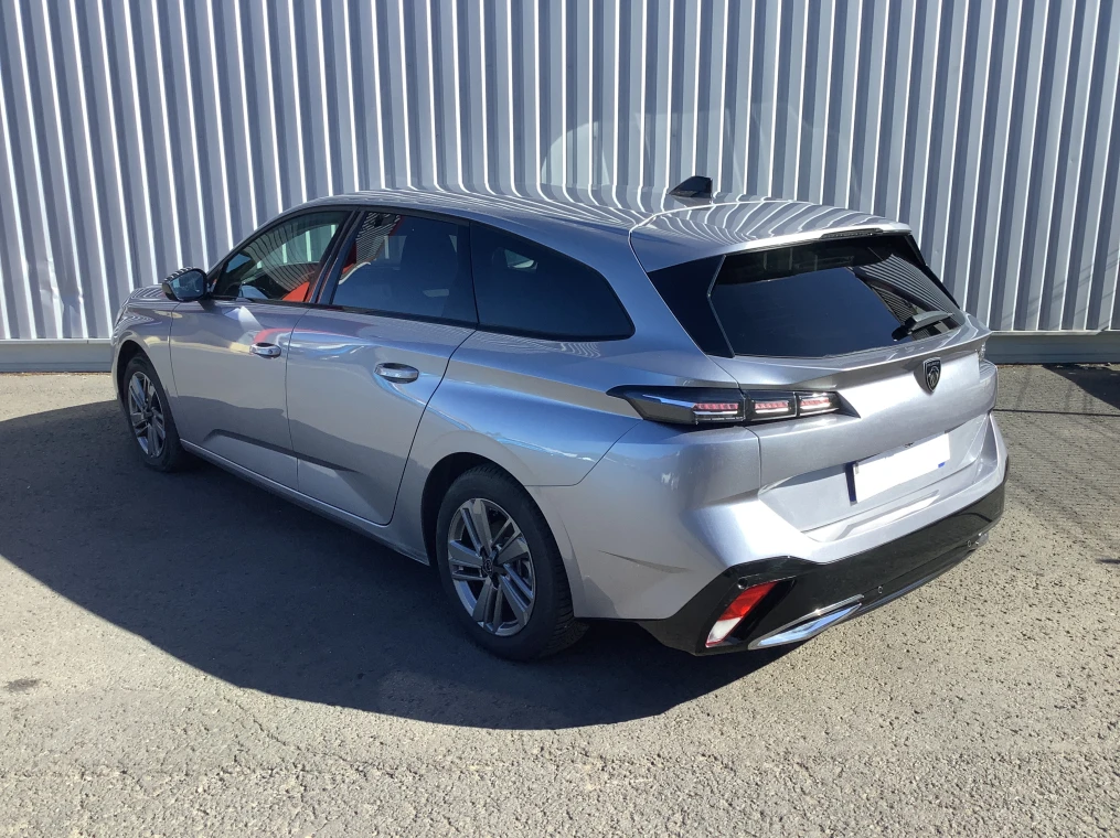 Peugeot 308 SW Hybrid 136 e-DCS6 Allure