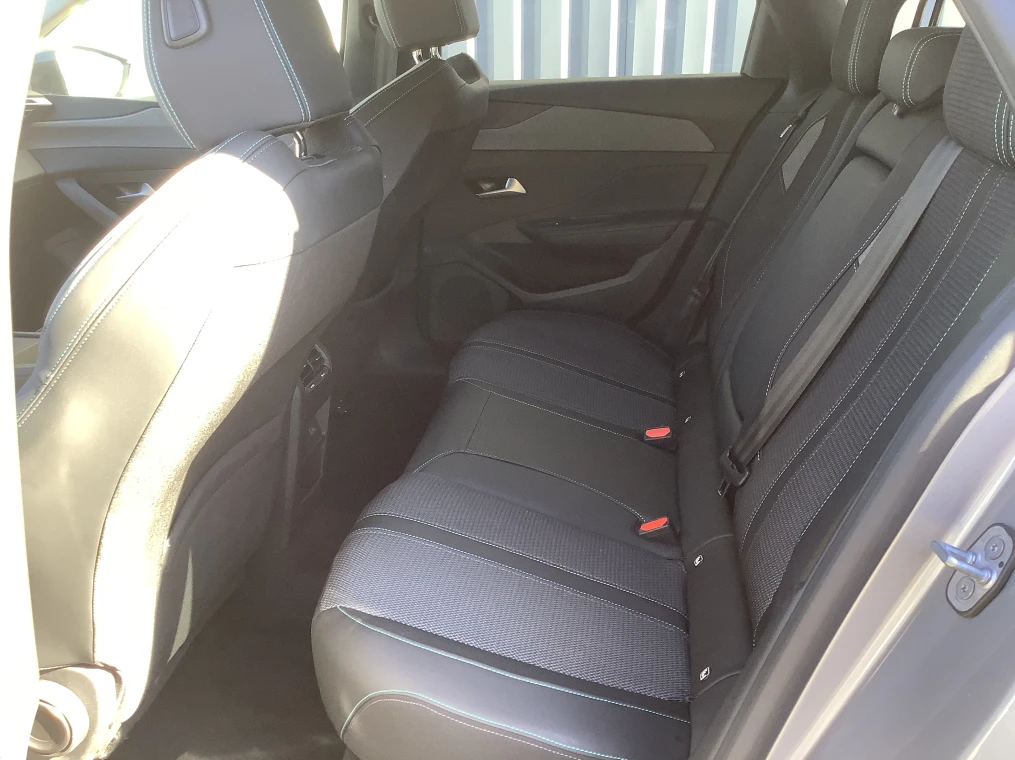 Peugeot 308 SW Hybrid 136 e-DCS6 Allure