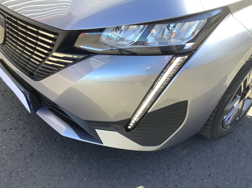 Peugeot 308 SW Hybrid 136 e-DCS6 Allure