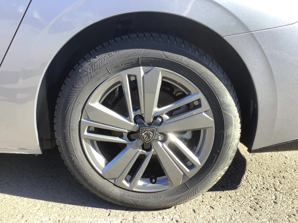 Peugeot 308 SW Hybrid 136 e-DCS6 Allure