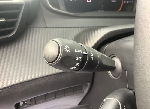 Peugeot 2008 Nouveau 100 S&S BVM6 Allure