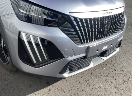 Peugeot 2008 Nouveau PureTech 130 S&S EAT8 GT