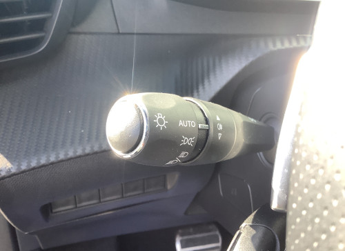 Peugeot 2008 Nouveau PureTech 130 S&S EAT8 GT