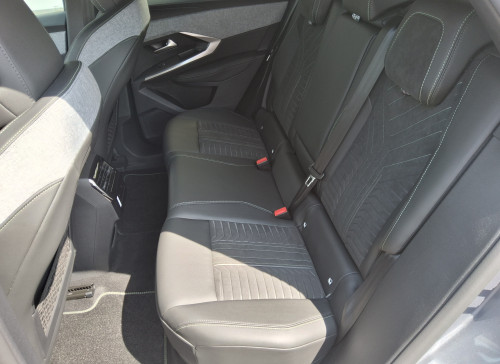 Peugeot 3008 Nouveau Hybrid 145 e-DCS6 GT Exclusive