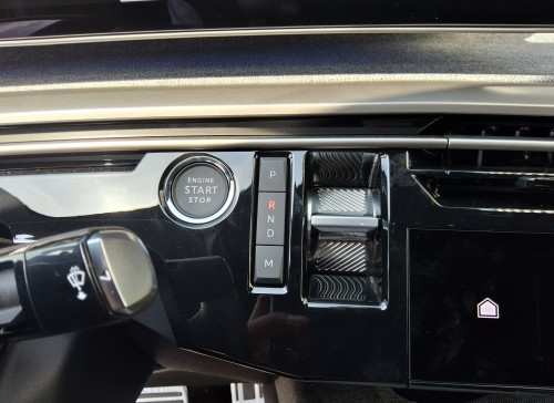 Peugeot 3008 Nouveau Hybrid 145 e-DCS6 GT Exclusive