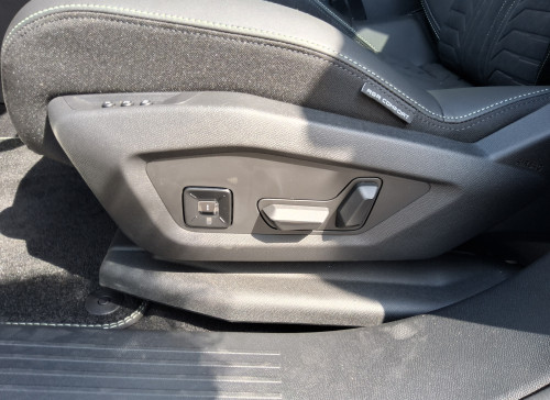 Peugeot 3008 Nouveau Hybrid 145 e-DCS6 GT Exclusive