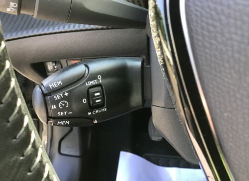 Peugeot 208 PureTech 100 S&S BVM6 Allure