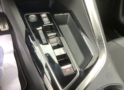 Peugeot 3008 Hybrid 145 e-DCS6 GT