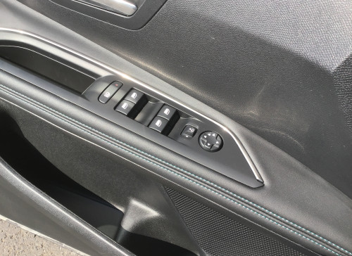 Peugeot 3008 Puretech 130ch S&S BVM6 Allure Pack