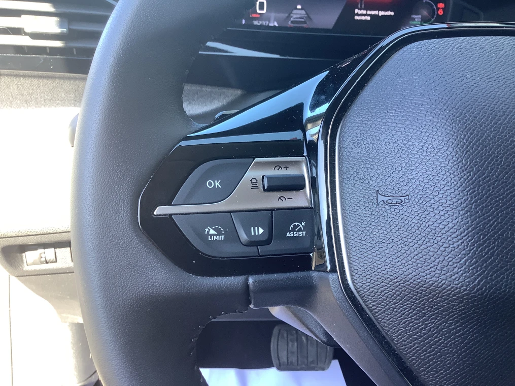 Peugeot 308 SW Hybrid 145 e-DCS6 Allure