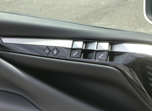 DS DS 4 Nouvelle BlueHDi 130 EAT8 Cross Rivoli