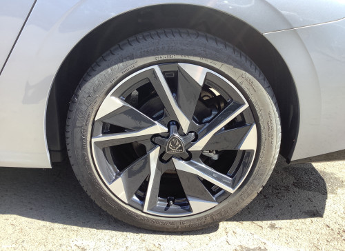 Peugeot 308 SW Hybrid 145 e-DCS6 Allure