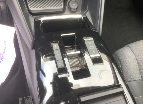 Citroën C4 PureTech 130 S&S EAT8 Shine