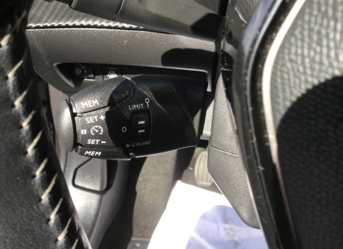 Peugeot 208 PureTech 100 S&S BVM6 Active