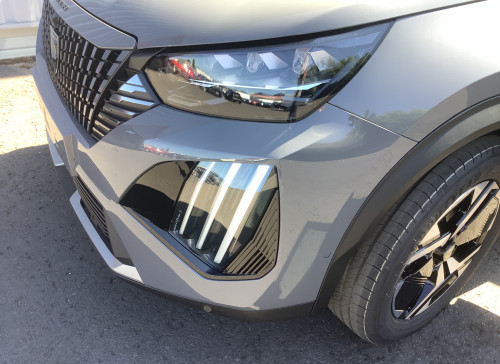 Peugeot 2008 Nouveau Hybrid 145 e-DCS6 GT