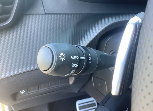 Peugeot 2008 Nouveau Hybrid 145 e-DCS6 GT