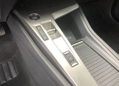 Peugeot 408 Nouvelle Hybrid 136 e-DCS6 Allure