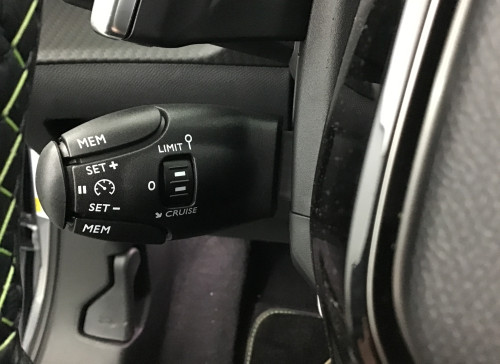 Peugeot 2008 Nouveau Hybrid 145 e-DCS6 GT