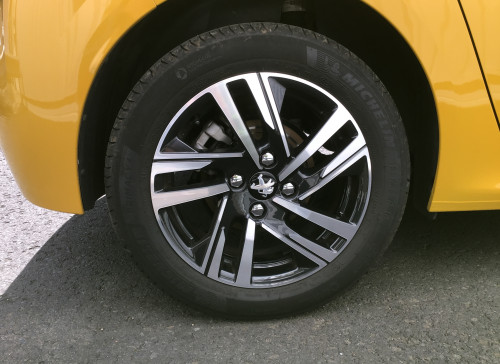 Peugeot 208 PureTech 100 S&S BVM6 Allure Pack