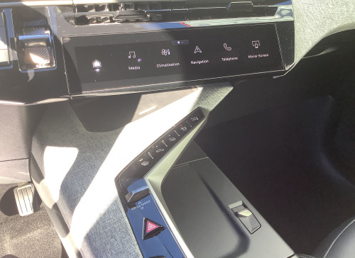 Peugeot 3008 Nouveau Hybrid 145 e-DCS6 Allure