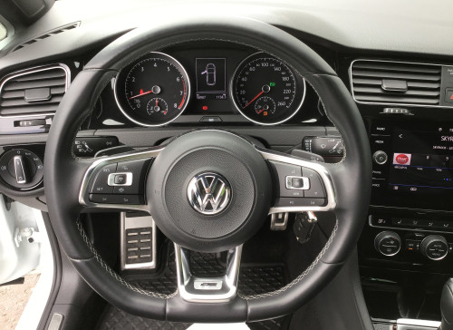 Volkswagen GOLF 1.5 TSI 150 EVO DSG7 Carat