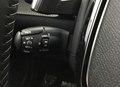 Peugeot 2008 Nouveau Hybrid 145 e-DCS6 Style