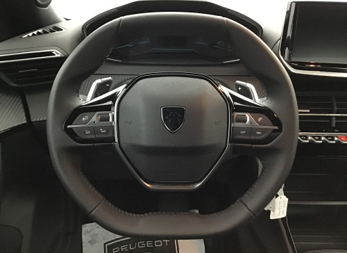 Peugeot 2008 Nouveau Hybrid 145 e-DCS6 Style