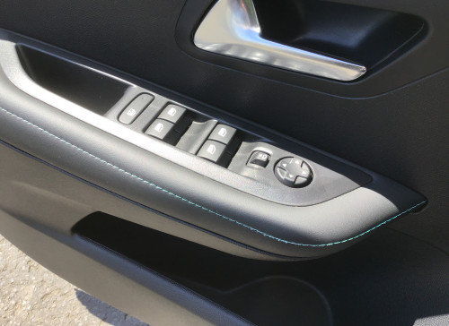 Peugeot 208 PureTech 100 S&S BVM6 Allure Pack