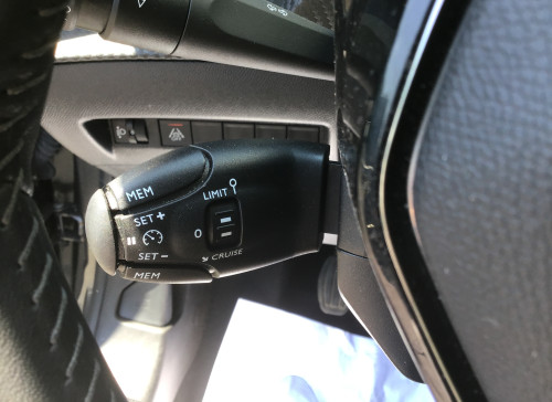 Peugeot 208 PureTech 100 S&S BVM6 Allure Pack