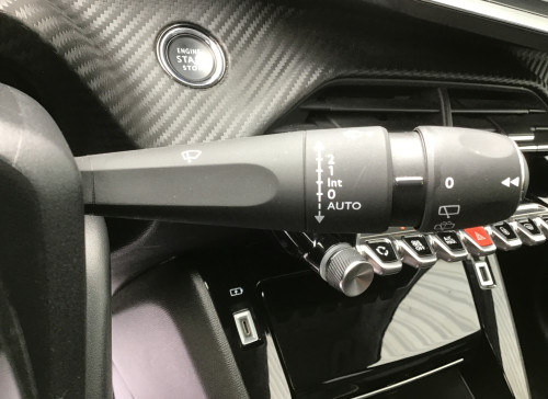 Peugeot 208 PureTech 100 S&S BVM6 Allure
