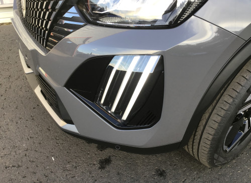 Peugeot 2008 Nouveau PureTech 130 S&S EAT8 Allure